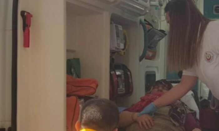 MERDİVENDEN DÜŞEREK ÖLDÜ