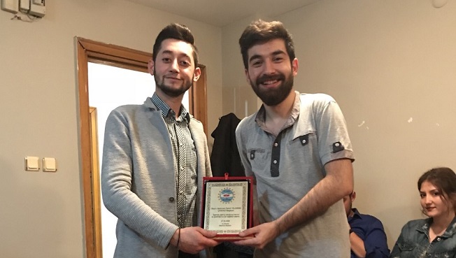 ÖĞRENCİ BAŞKANLIĞI İÇİN MÜCADELE ETTİLER