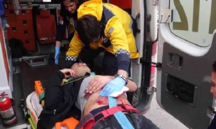 İSKİLİP’TE GENÇ KENDİNİ BIÇAKLADI