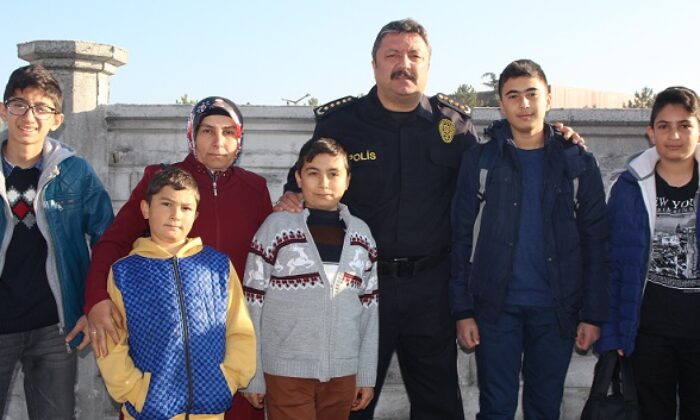YARINLAR GENÇLERİN OLSUN