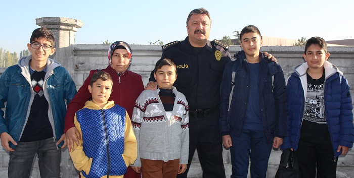 YARINLAR GENÇLERİN OLSUN