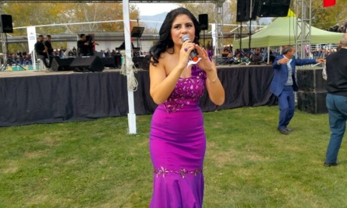 PANAYIRDA KONSERLE COŞTULAR