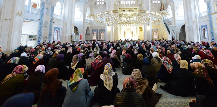 KADINLARDAN MEVLİT KANDİLİ PROGRAMI
