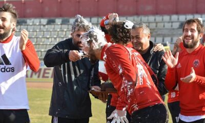 DOĞUM GÜNÜNÜ BÖYLE KUTLADILAR