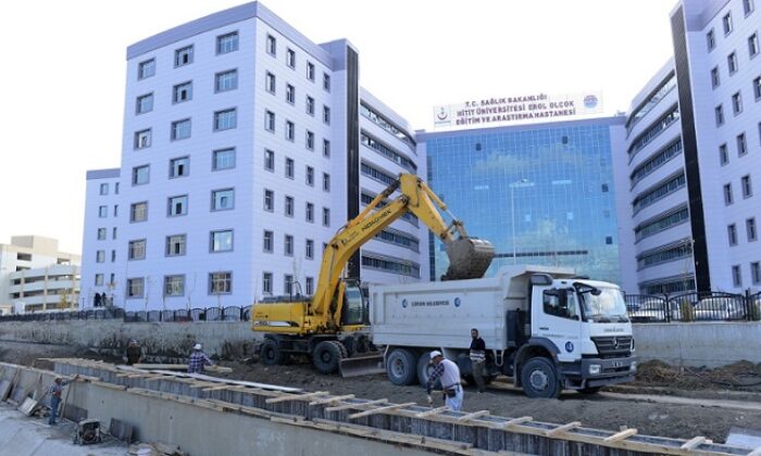 YENİ HASTANEYE AÇIK OTOPARK