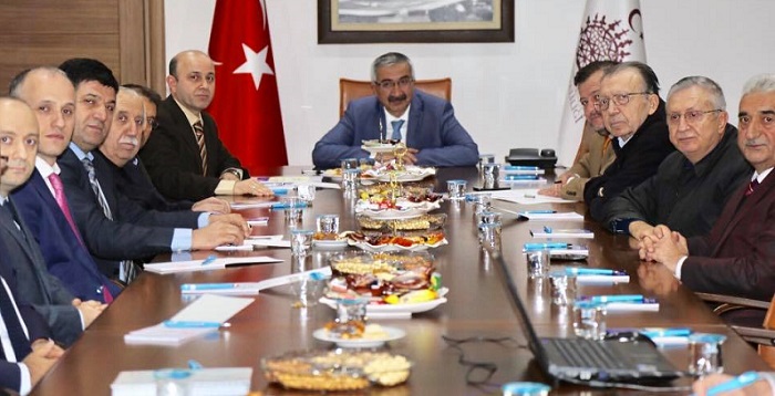 SAVUNMA SANAYİSİNİN GELECEĞİ AÇIK