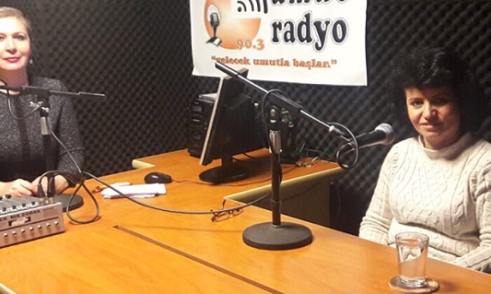 UMUT RADYO’DA SEVENLERİYLE BULUŞTU