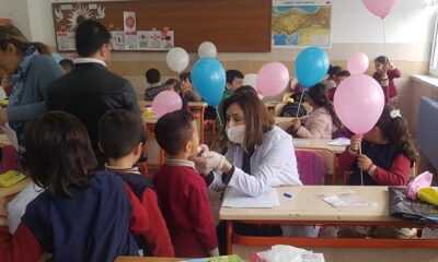 MİNİK ÖĞRENCİLERE DİŞ TARAMASI YAPILDI