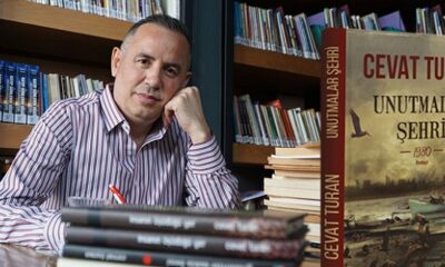 CEVAT TURAN KİTAPLARINI İMZALAYACAK