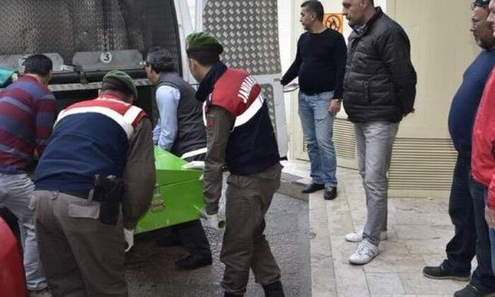 KOMŞULARI TARAFINDAN ÖLÜ BULUNDU