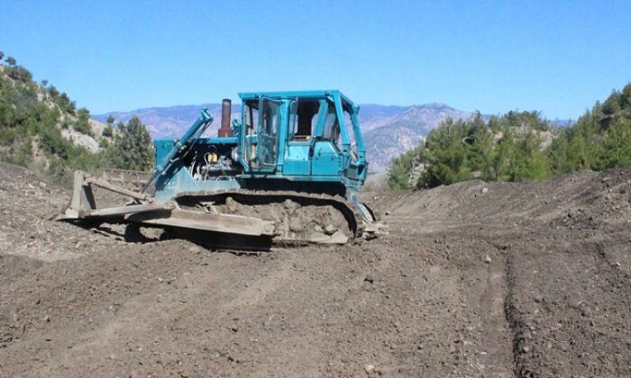 DERE YATAKLARI ISLAH EDİLİYOR