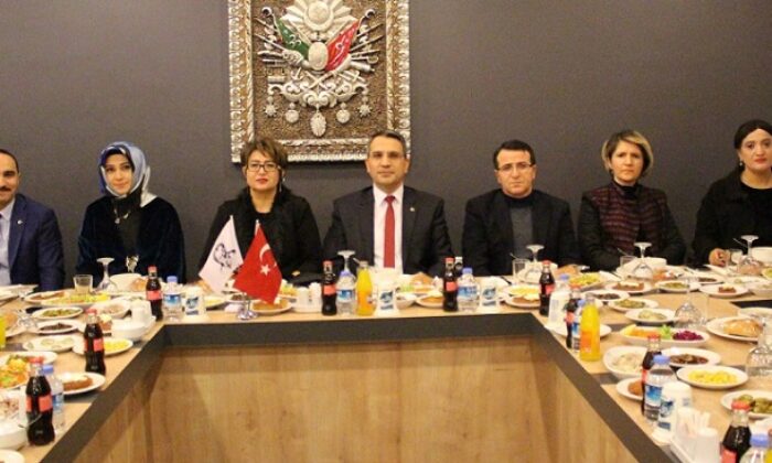 SAVCI KÜÇÜKKILIÇ’A VEDA YEMEĞİ