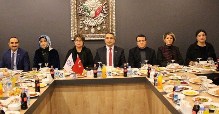 SAVCI KÜÇÜKKILIÇ’A VEDA YEMEĞİ