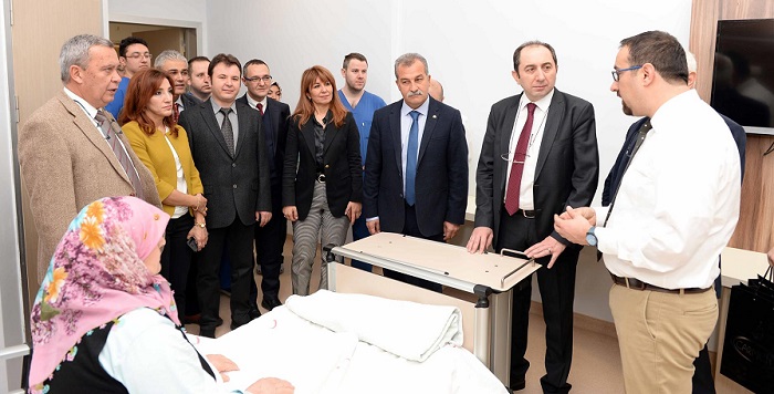 HİTİT’DE İKİ BAŞARILI AMELİYAT YAPILDI