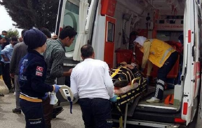 MOTOSİKLET SÜRÜCÜSÜ AĞIR YARALANDI