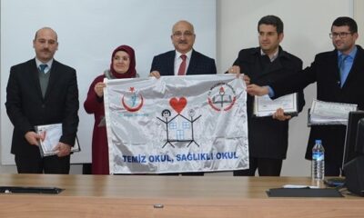 22 OKUL BEYAZ BAYRAK SERTİFİKASI ALDI