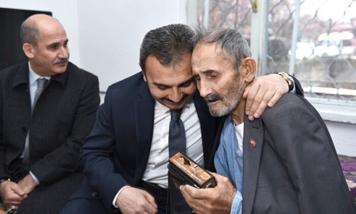 BAYRAKTAR DEDENİN HAYIR DUASINI ALDI