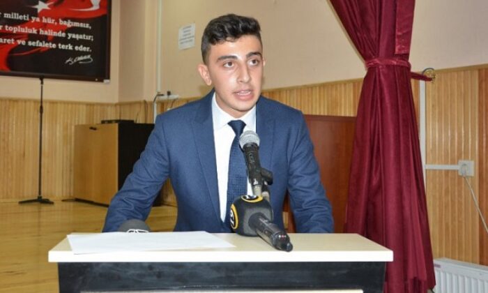 ÇORUM ÖĞRENCİ MECLİS BAŞKANI OLDU