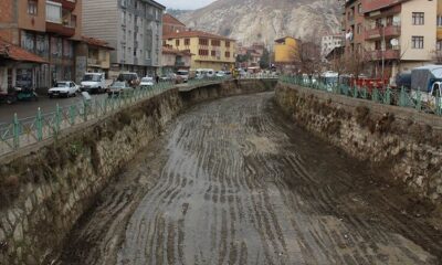 DSİ DERE YATAKLARINI TEMİZLEDİ