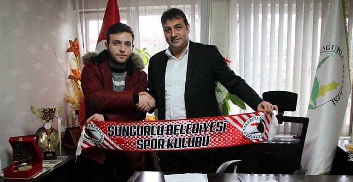 MİLLİ FUTBOLCUYU TRANSFER ETTİLER