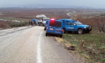 DİREKSİYON HAKİMİYETİNİ KAYBETTİ: 4 YARALI