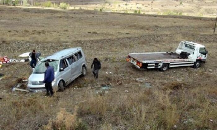 YAĞIŞLI HAVA KAZAYA SEBEP OLDU