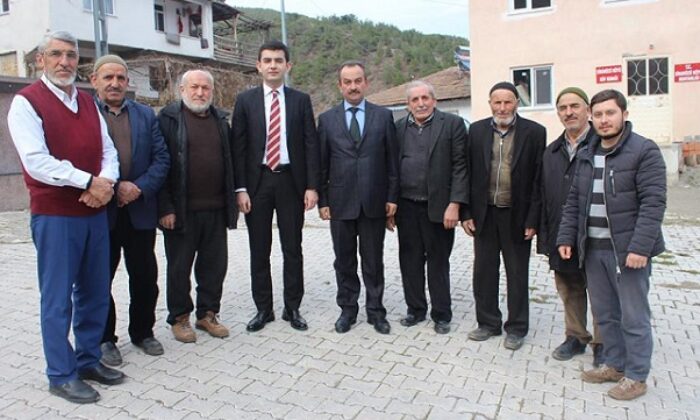 KAYMAKAM KÖYLERDE SORUNLARI DİNLEDİ