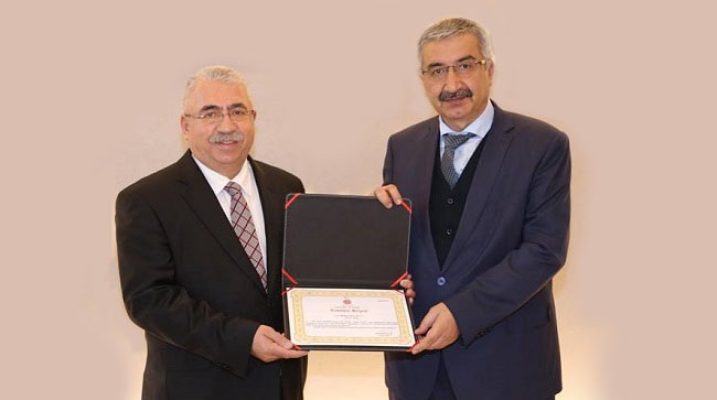 AHMET AHLATÇI’DAN REKOR BAĞIŞ