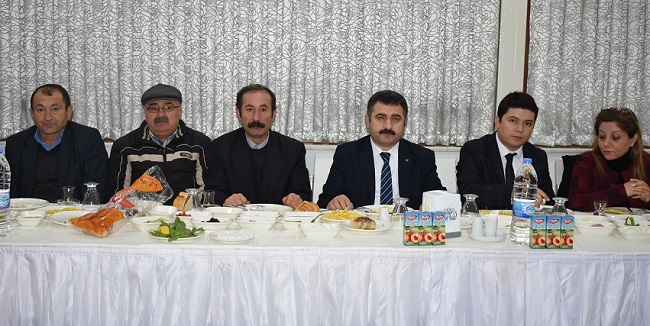 CHP ÇALIŞAN GAZETECİLERİ UNUTMADI