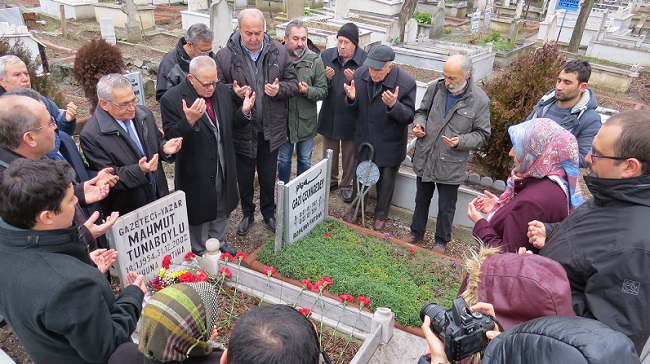 TUNABOYLU MEZARI BAŞINDA ANILDI