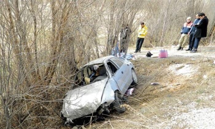 YAĞIŞLI HAVA KAZAYA SEBEP OLDU