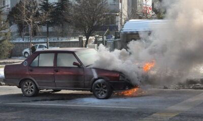 OTOMOBİLİN MOTOR KISMI YANDI