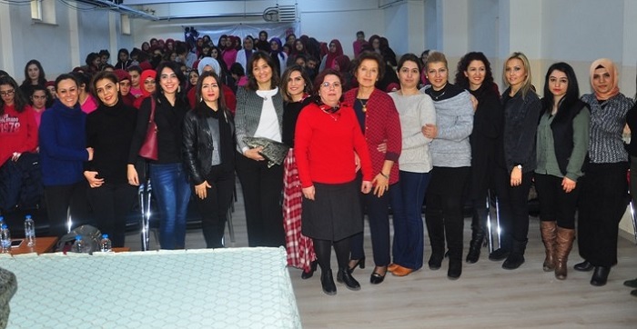 KADINLARDAN İNTERNET KULLANIMI SÖYLEŞİSİ