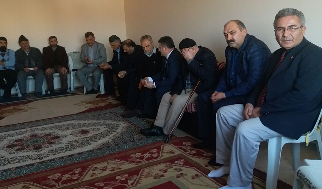 CHP’DEN ŞEHİT AİLESİNE TAZİYE ZİYARETİ