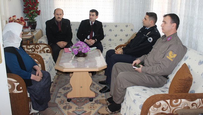 ÇİFÇİ’DEN ŞEHİT AİLESİNE ZİYARET