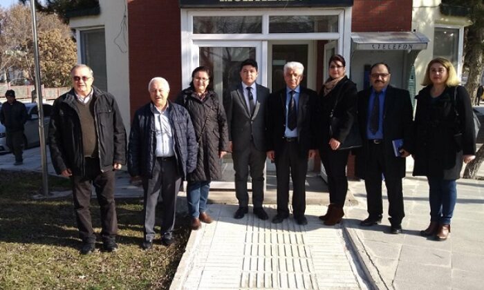 MAHALLE MUHTARLARINI ZİYARET ETTİLER