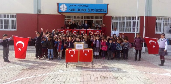 MİNİK ÖĞRENCİLERDEN MEHMETÇİK’E DESTEK