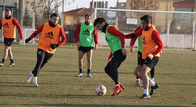 BELEDİYESPOR TAKTİK VE KONDİSYON ÇALIŞTI