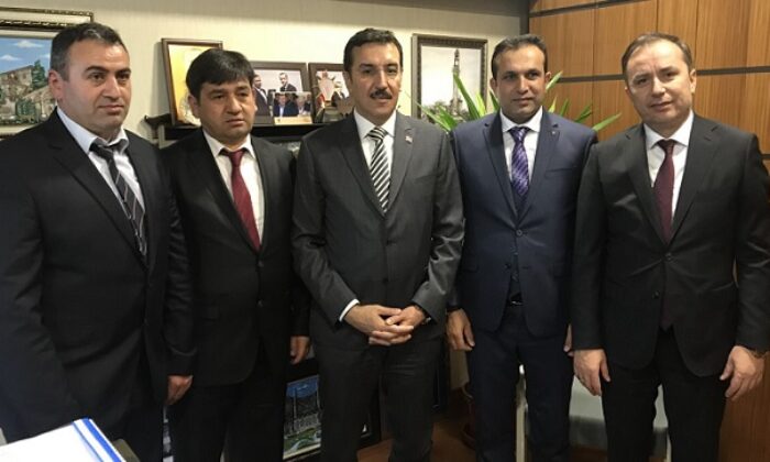 GÜMRÜK BAKANI İLE İSTİŞARE