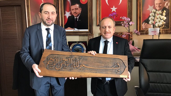 KARADAĞ’DAN REKTÖR ALKAN’A ÖVGÜ