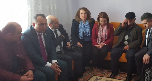 ŞEHİT AİLESİNİ YALNIZ BIRAKMADILAR