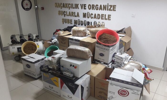 EVDE KAÇAK SİGARA ÜRETİRKEN YAKALANDI