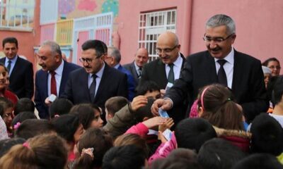 VALİ’DEN ÇOCUKLARA SÜT İKRAMI