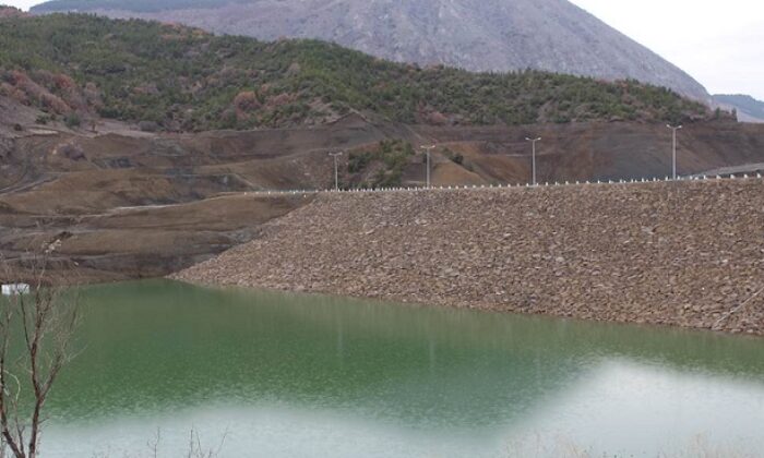 DEREKARGIN DA SU TUTULMAYA BAŞLANDI