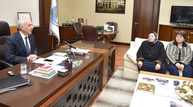 SULTAN ANA’DAN BAŞKAN GÜL’E ZİYARET