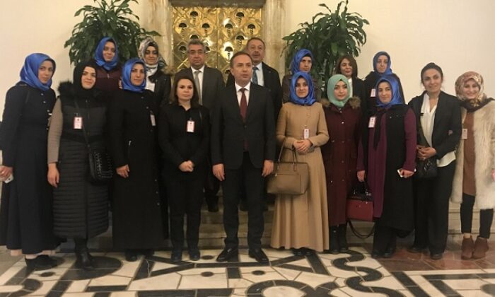 KADIN ÇİFTÇİLER CEYLAN’IN MİSAFİRİ OLDU