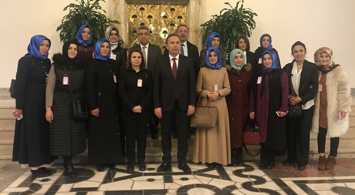 KADIN ÇİFTÇİLER CEYLAN’IN MİSAFİRİ OLDU