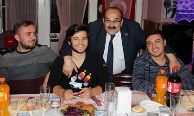 BAŞKAN ŞEN ÖĞRENCİLERLE BERABER