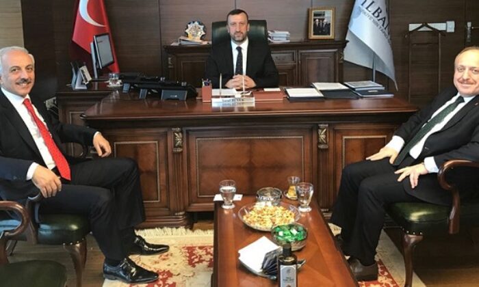 YAPILACAK YATIRIMLAR İÇİN GÖRÜŞTÜLER