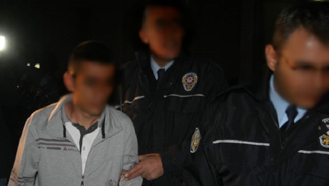 16 YAŞINDA ESRARLA YAKALANDI